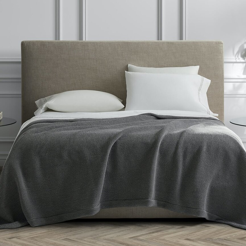 Matouk Prado Bedding