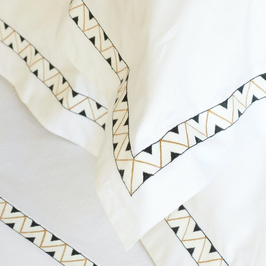 Matouk Prado Bedding