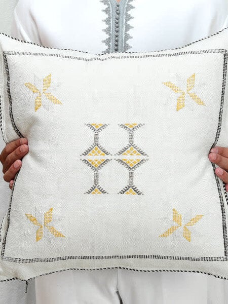 Cactus Silk Pillow-Natural White/Yellow 20x20