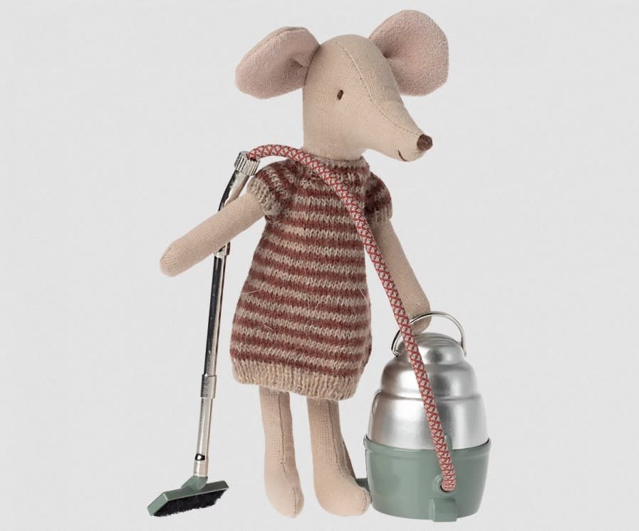 Maileg Vacuum cleaner, mouse - Linen Alley