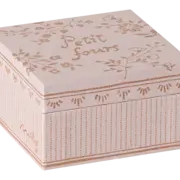 Cakes and cake stand, Mini