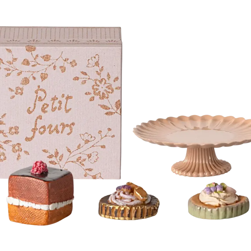 Cakes and cake stand, Mini