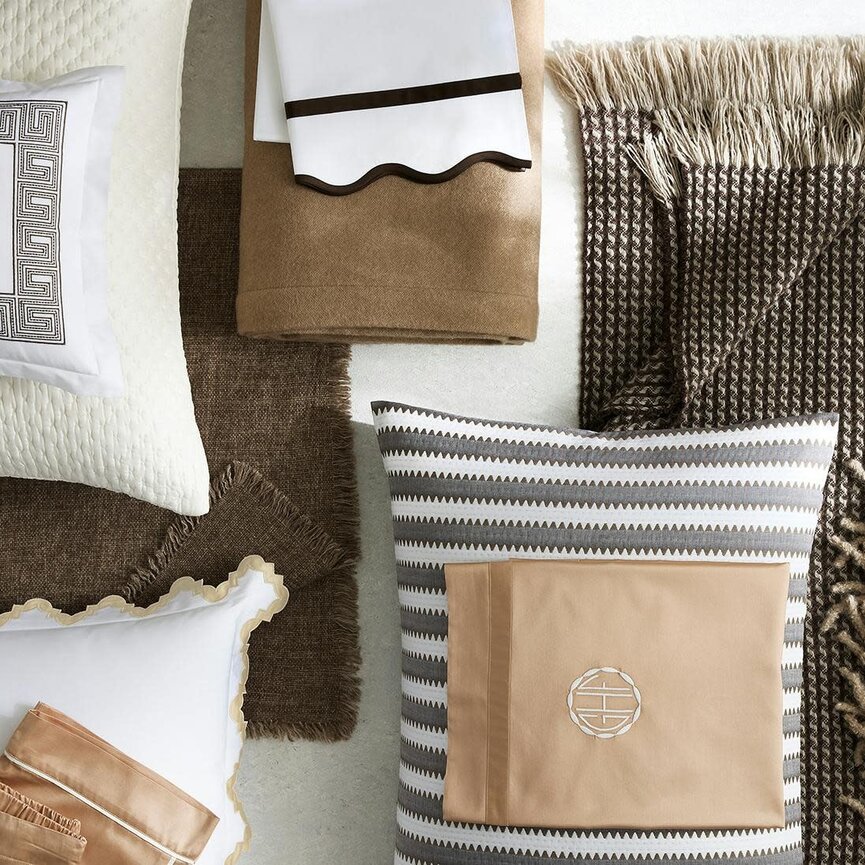 APOLLO STRIPE MATELASSÉ COVERLET