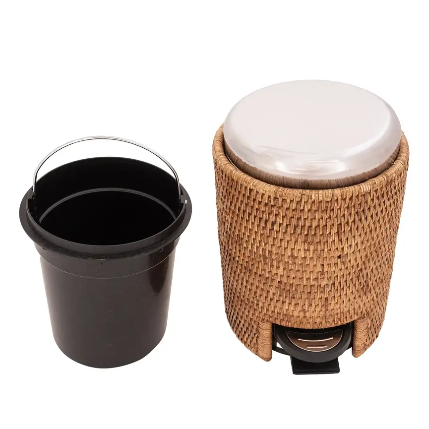 Rattan Round Wastebasket w/metal lid