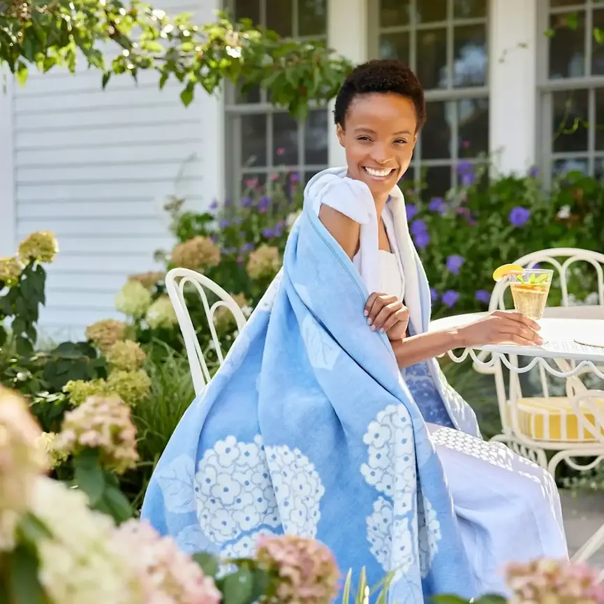 Hydrangeas Bluebell Blanket- Original 60 x 80