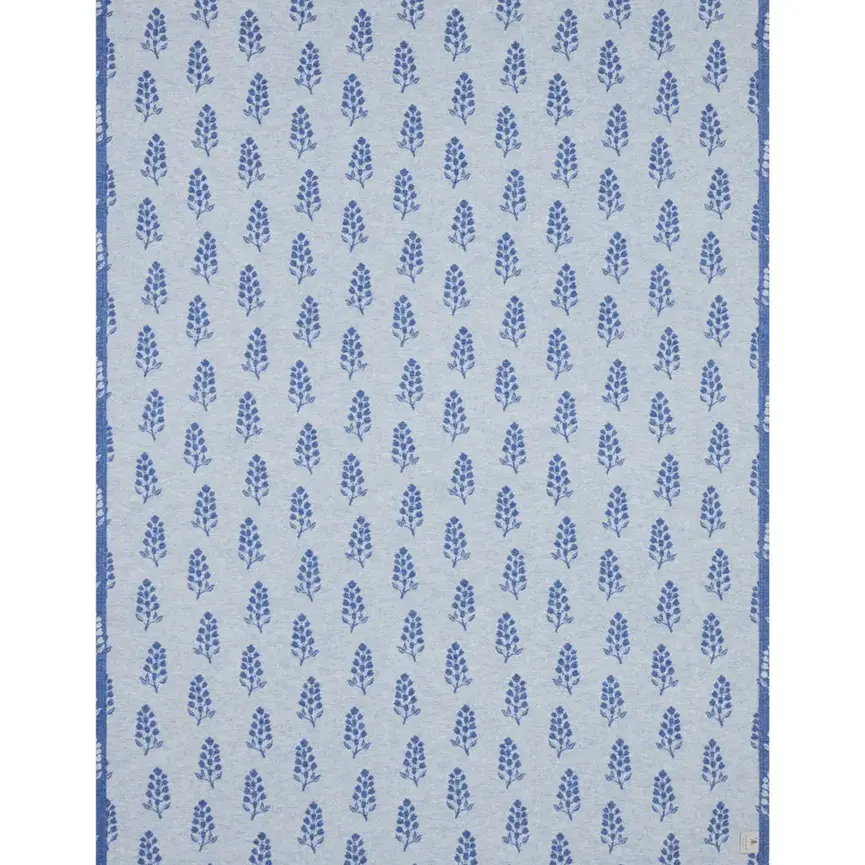 Chappywrap The Lightweight Blanket