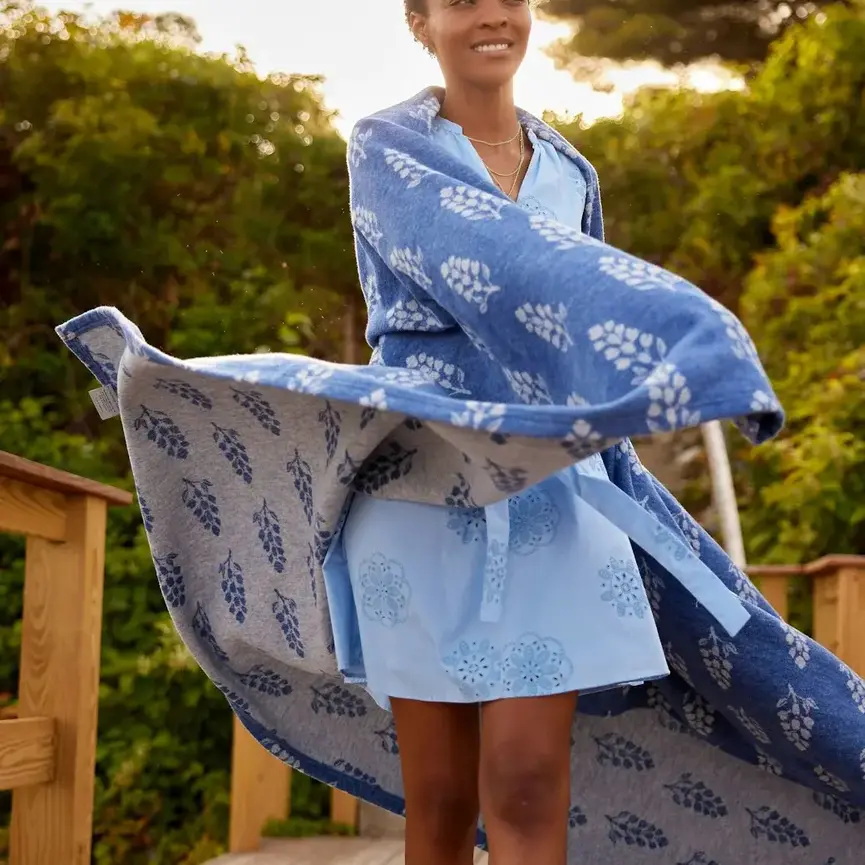 Chappywrap The Lightweight Blanket