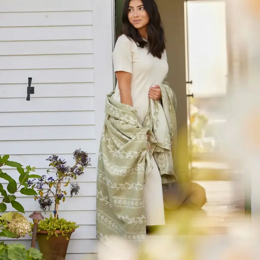 Chappywrap The Lightweight Blanket