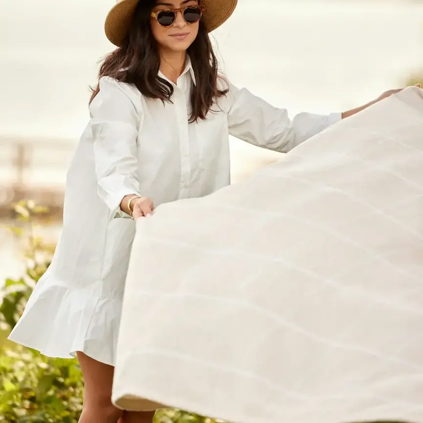 Chappywrap The Lightweight Blanket