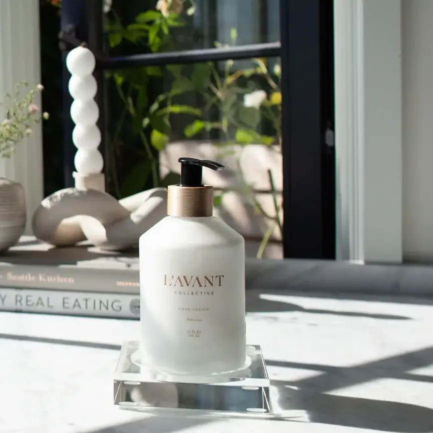L'AVANT Lucite Tray
