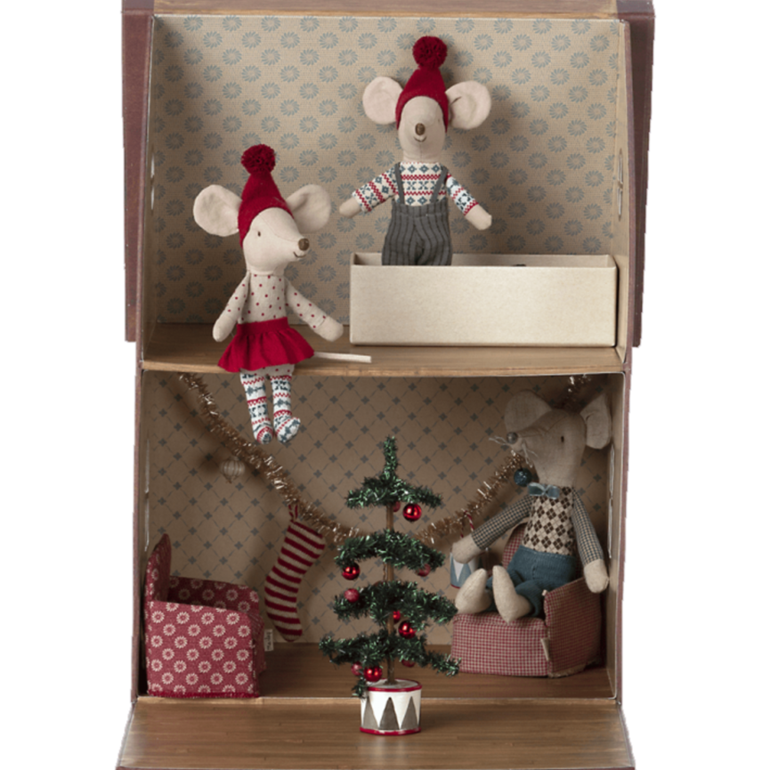 Christmas Mouse in Matchbox