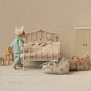 Vintage bed, Mouse- Off White
