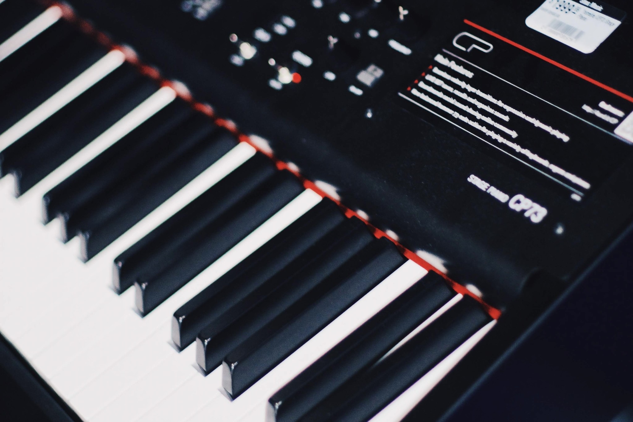 Yamaha CP-73