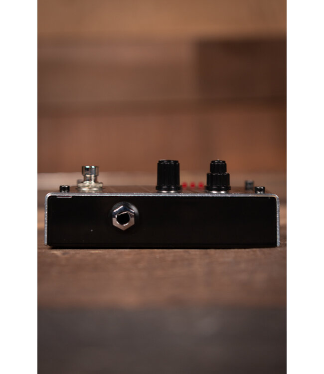 Digitech FREQOUT Natural Feedback Creator with Momentary Control