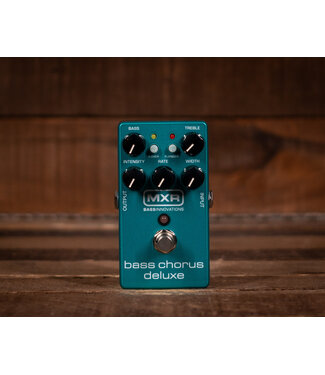 MXR MXR M83 Bass Chorus Deluxe Pedal