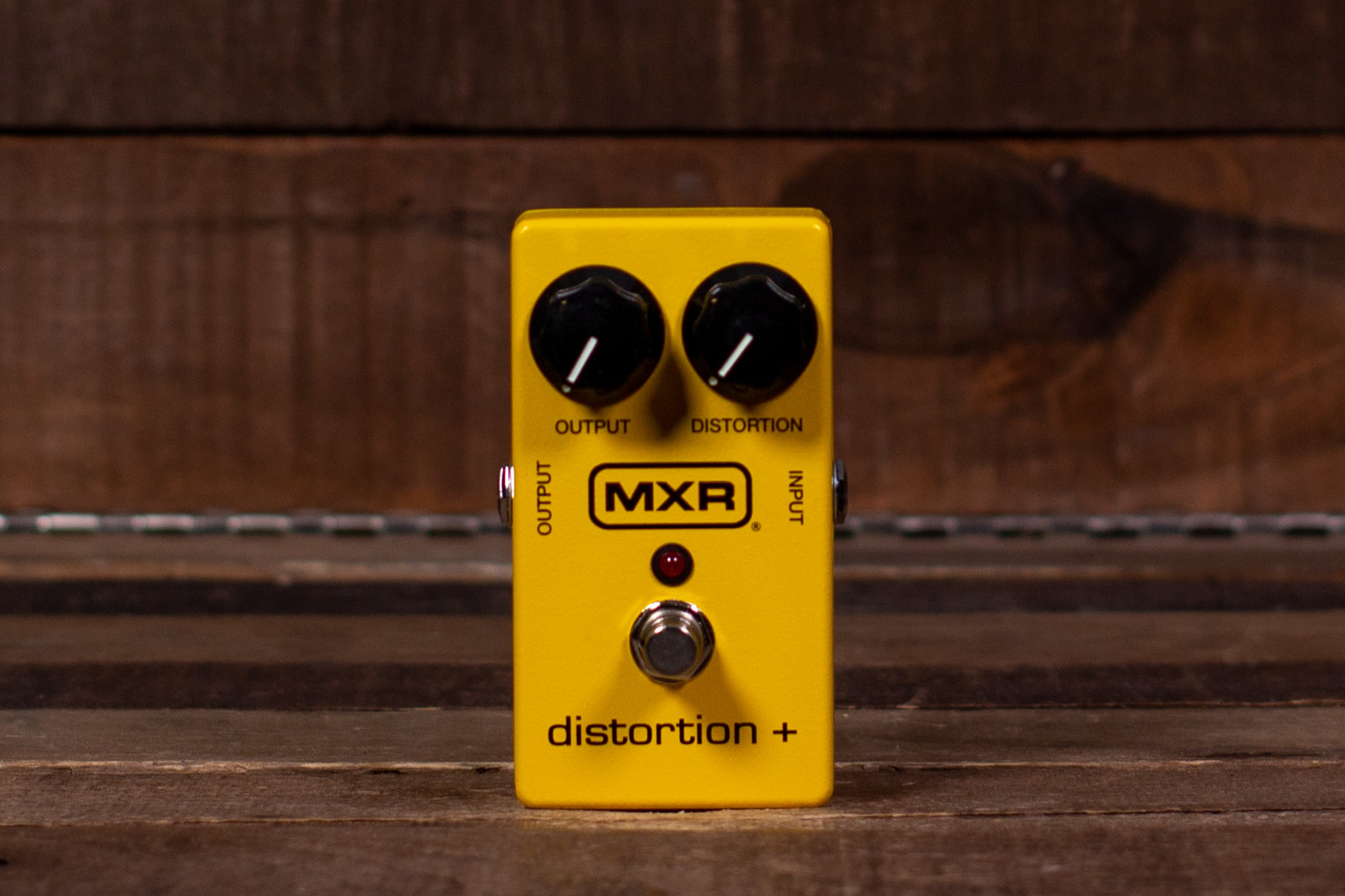 MXR M104 Distortion + Pedal - Sims Music