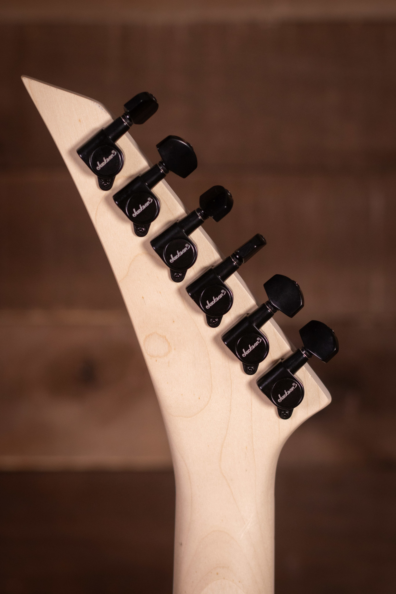 Jackson JS Series Dinky Arch Top JS32 DKA Amaranth Fingerboard