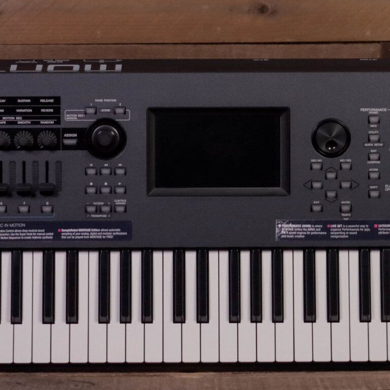 Montage outlet 6 keyboard