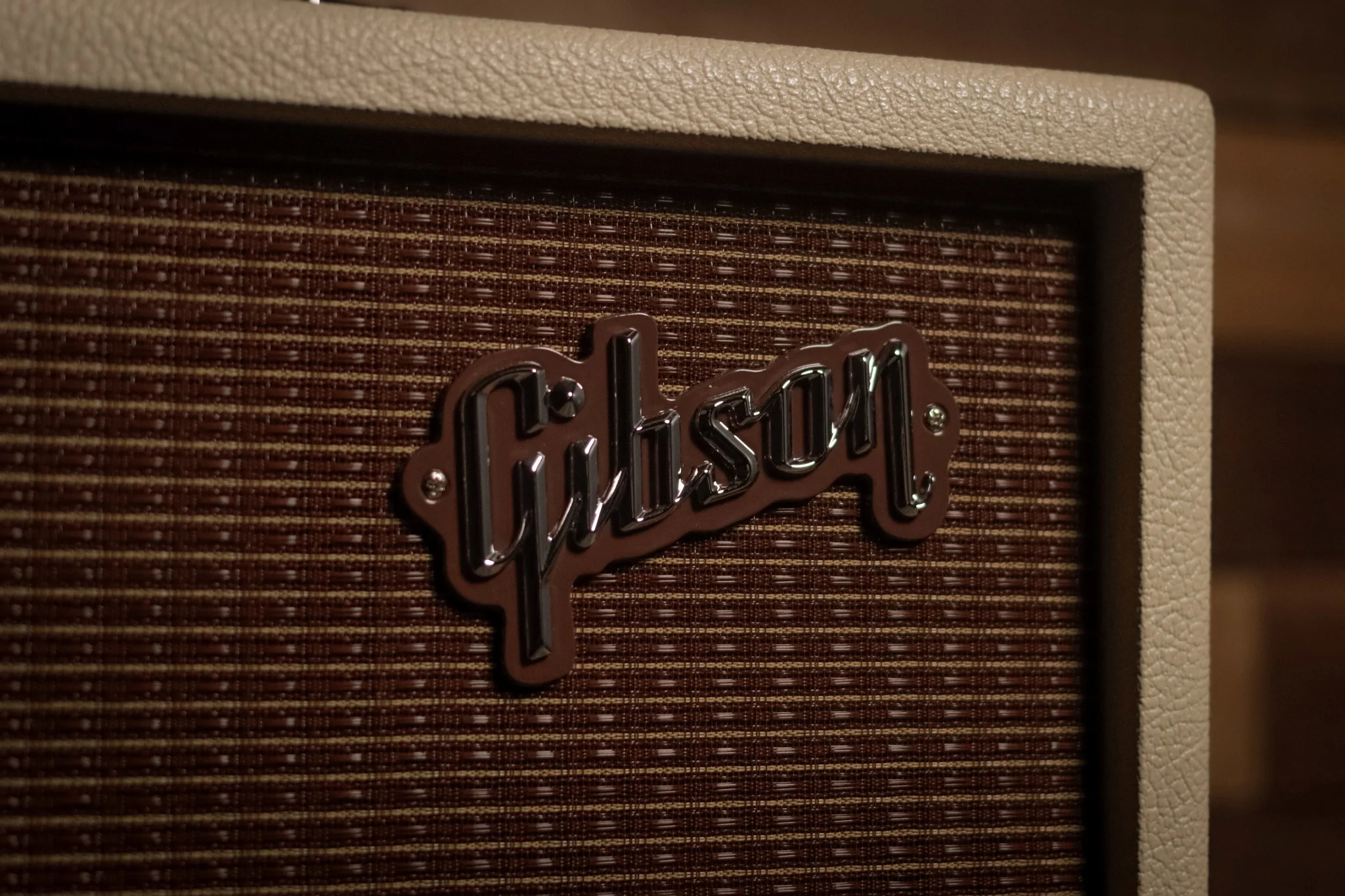 Introducing the Gibson Falcon 