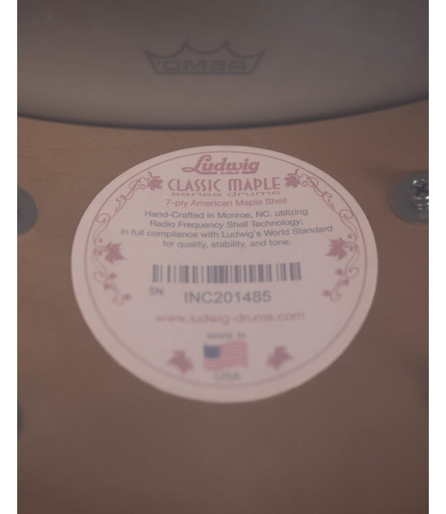 Ludwig 5" x 14" Classic Maple Snare Drum, Red Sparkle