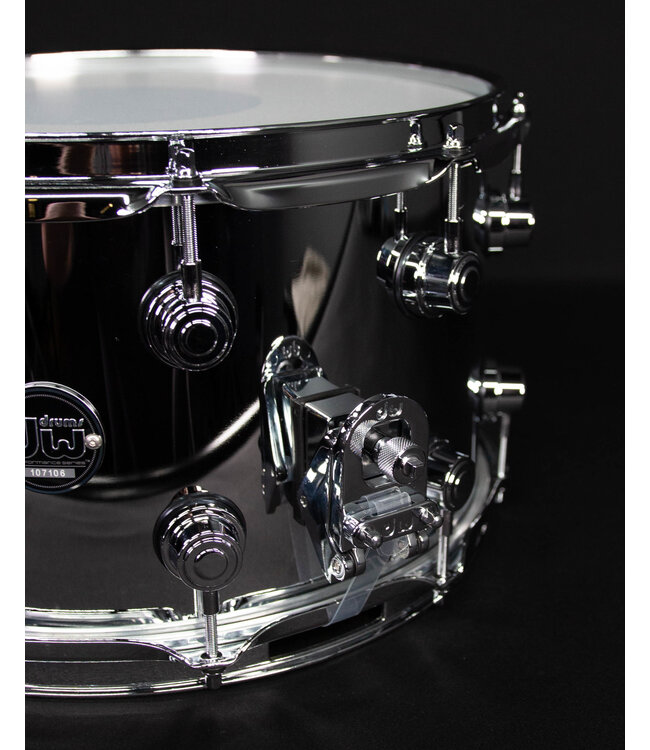 DW 14" x 8" Performance Series Chrome over Steel Snare Drum