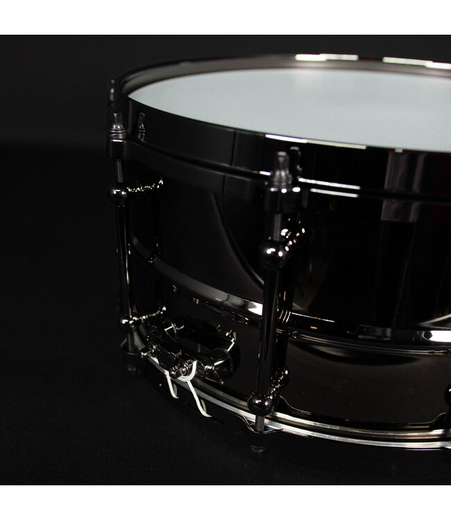 Ludwig 6.5" x 14" Universal Brass Snare Drum, Black Nickel Hardware