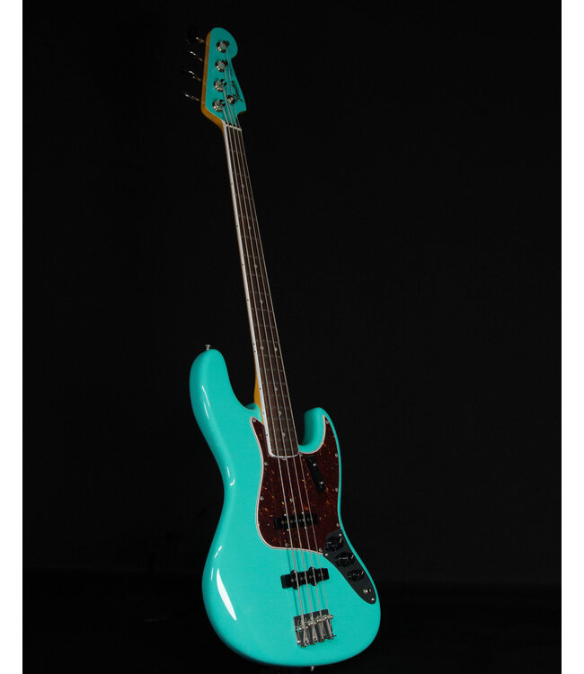 Fender American Vintage II 1966 Jazz Bass, Rosewood FB, Sea Foam Green