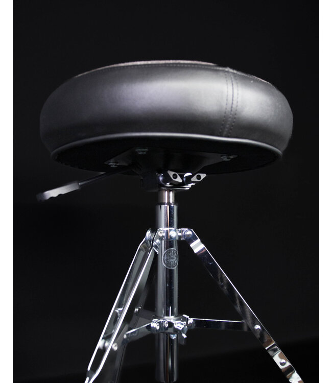 Roc-N-Soc Extended Base Round Throne - Grey