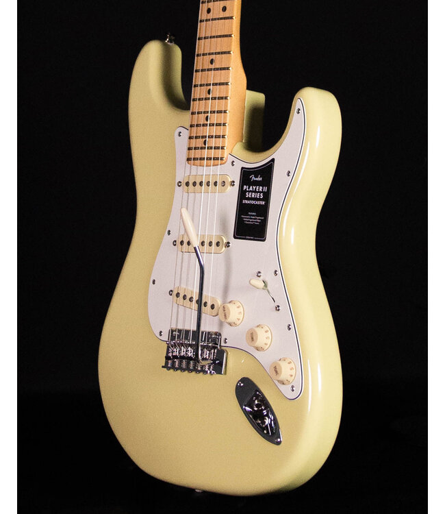 Fender Player II Stratocaster, Maple FB, Hialeah Yellow