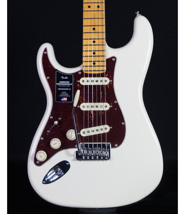 Fender Fender American Professional II Stratocaster Left-Hand, Maple, Olympic White