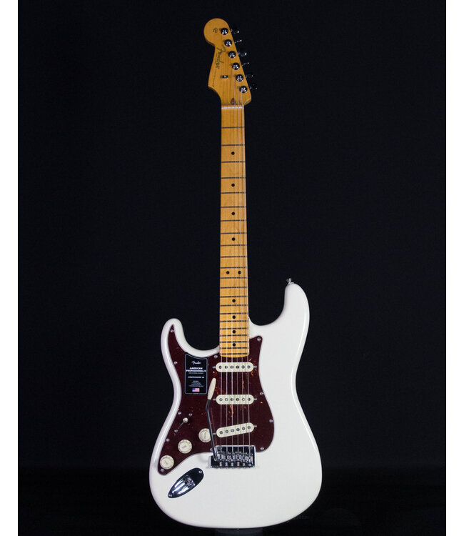 Fender American Professional II Stratocaster Left-Hand, Maple, Olympic White