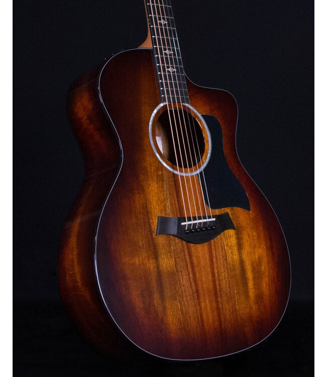 Taylor 224ce Deluxe, Shaded Edgeburst with Koa Back and Sides