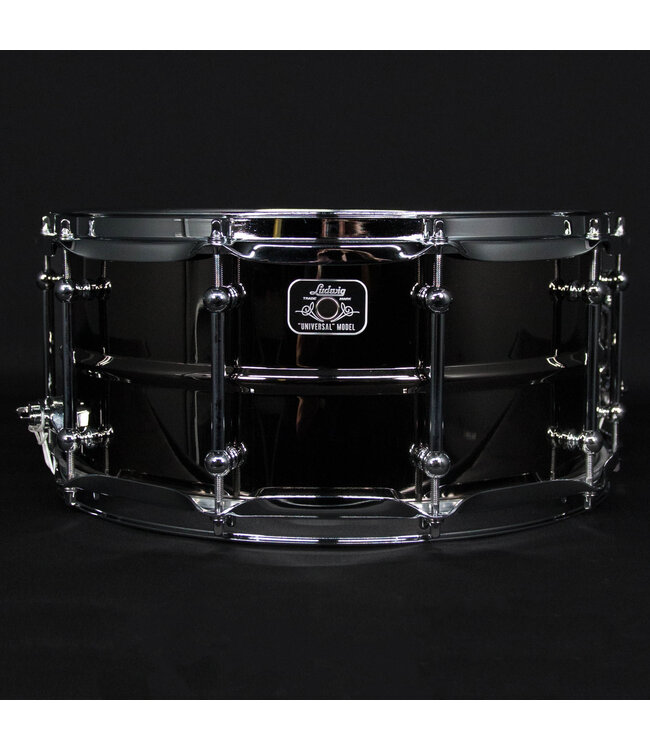Ludwig 6.5" x 14" Universal Brass Snare with Chrome