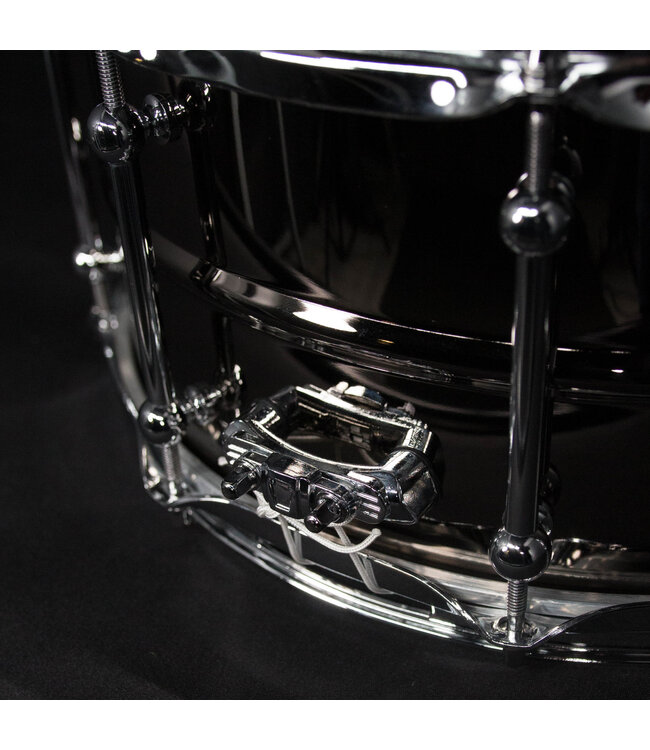 Ludwig 6.5" x 14" Universal Brass Snare with Chrome
