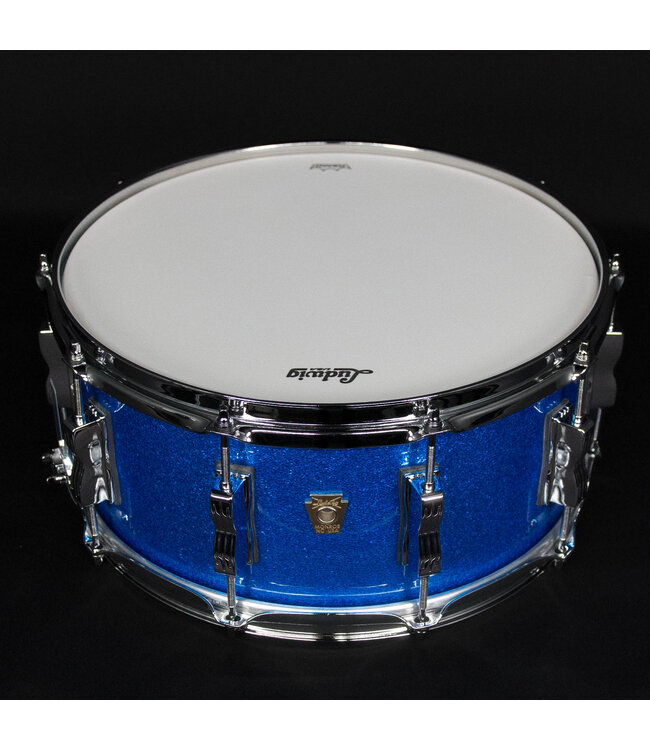 Ludwig 6.5" x 14" Classic Maple Snare Drum, Blue Sparkle