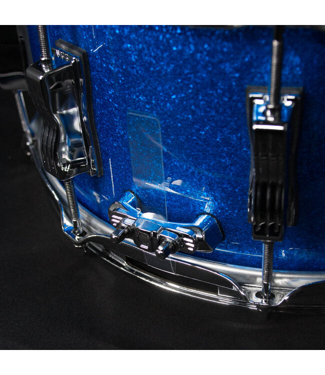 Ludwig 6.5" x 14" Classic Maple Snare Drum, Blue Sparkle