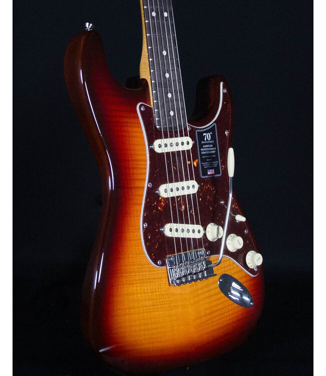 Fender 70th Anniversary American Professional II Stratocaster, Rosewood FB, Comet Burst