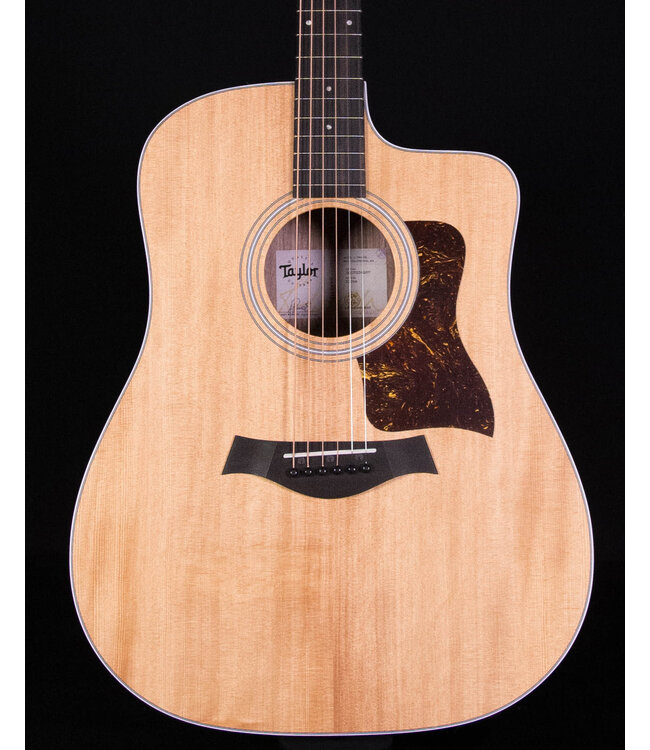 Taylor 210ce