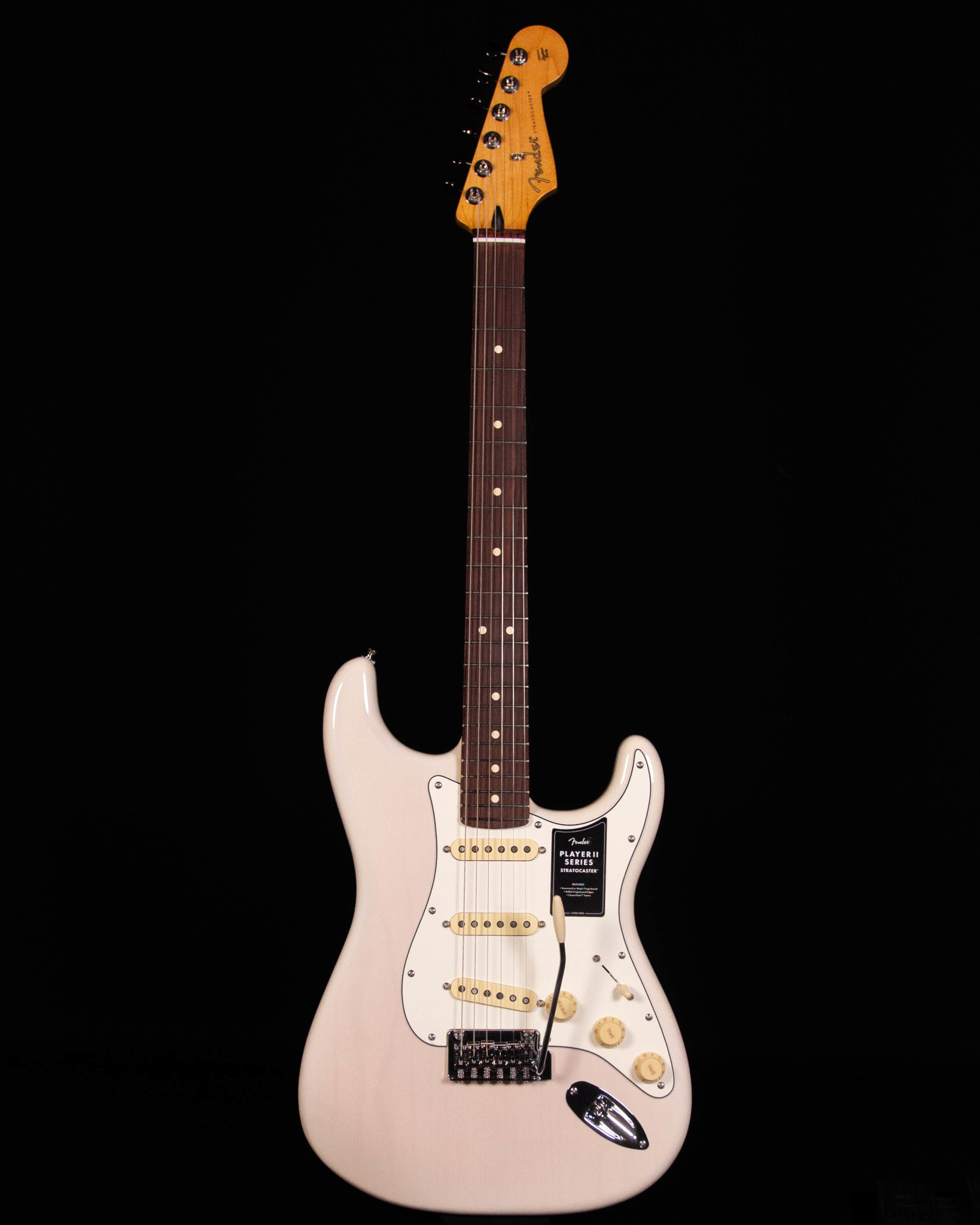 Fender Fender Player II Stratocaster, Rosewood FB, Chambered Ash, White Blonde Fender Fender Player II Stratocaster, Rosewood FB, Chambered Ash, White Blonde