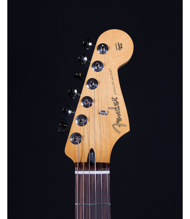 Fender Player II Stratocaster, Rosewood FB, Coral Red