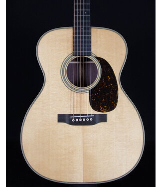 Martin Martin 000-28 Standard Series Acoustic Guitar