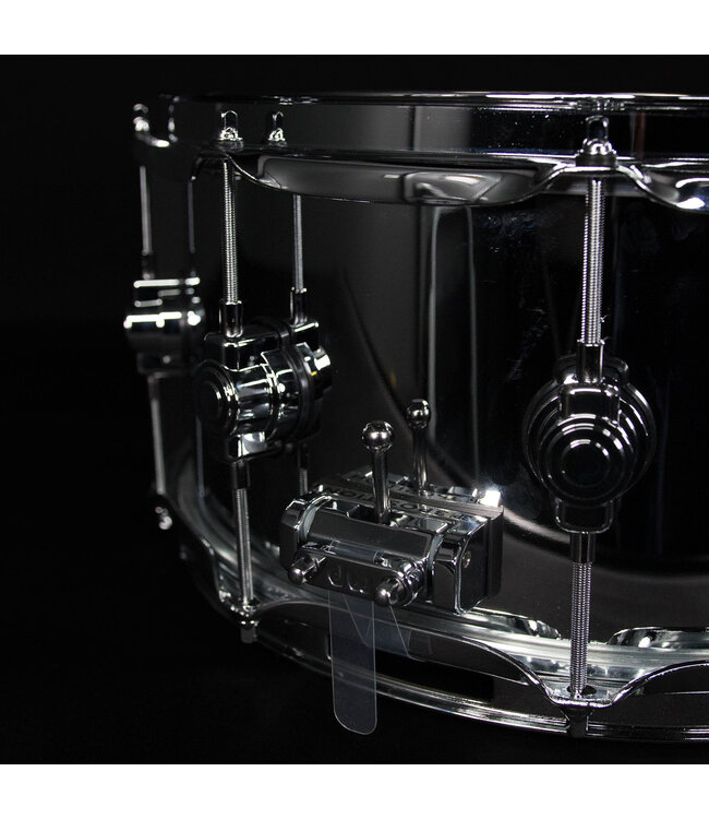 DW 14" x 6.5" Performance Series Chrome over Steel Snare Drum