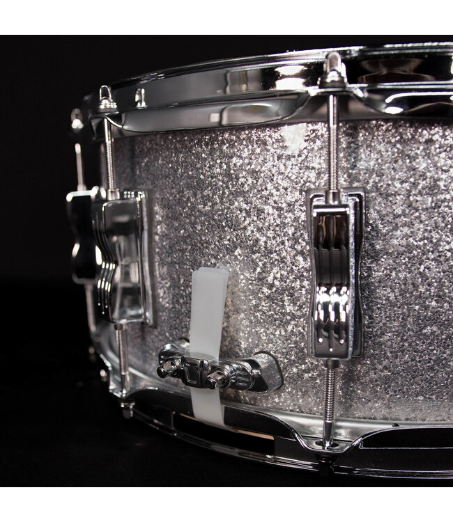 Ludwig 14" x 6.5" Classic Maple Snare Drum, Silver Sparkle