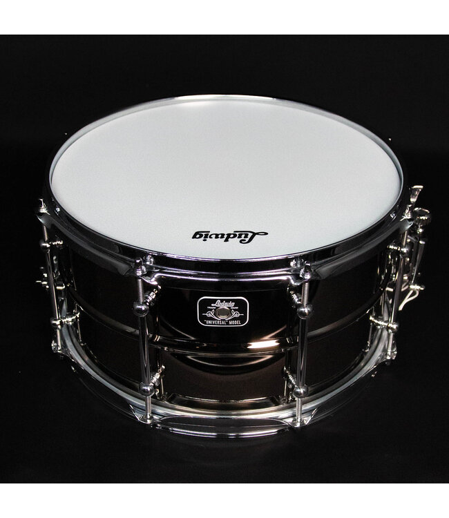 Ludwig 7" x 13" Universal Brass Snare Drum, Chrome Hardware