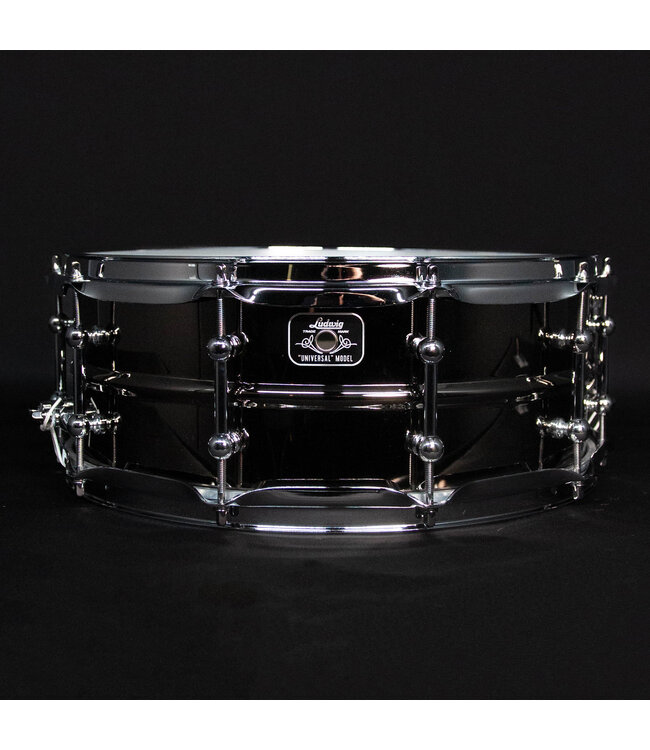 Ludwig 5.5" x 14" Universal Brass Snare with Chrome
