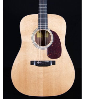 Eastman Eastman E6D-TC, Solid Thermo Cured top, Natural Finish with Hardshell Case
