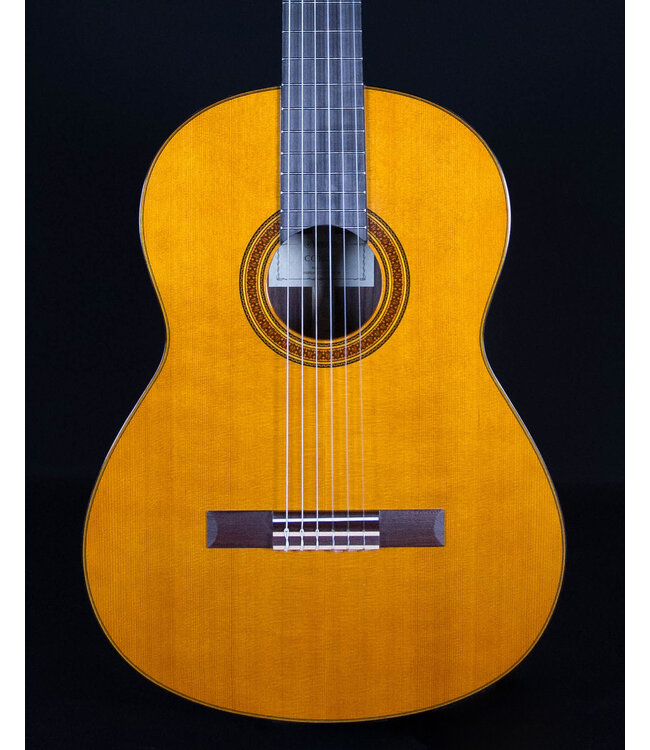 Yamaha CG182C Classical Acoustic Guitar