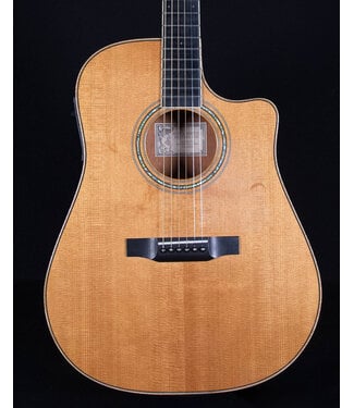 Larivee Larivee DV-05E, 1999, Natural - USED