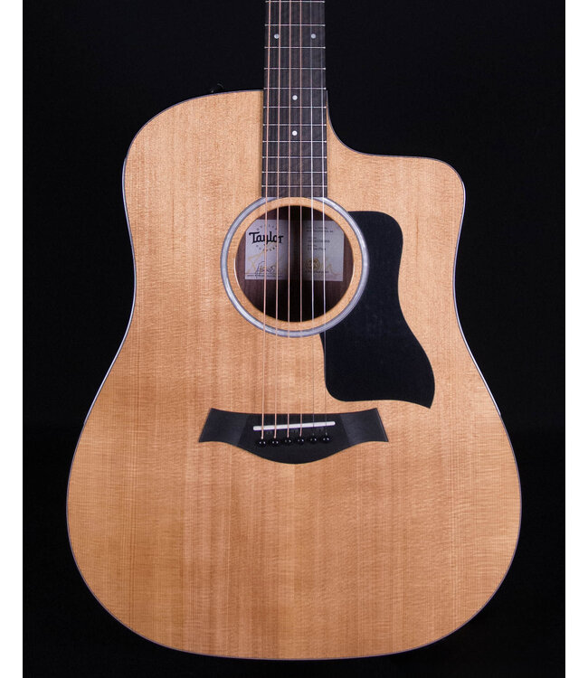 Taylor 210ce Plus