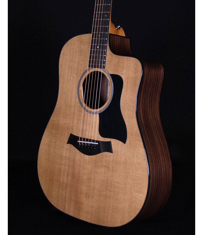 Taylor 210ce Plus